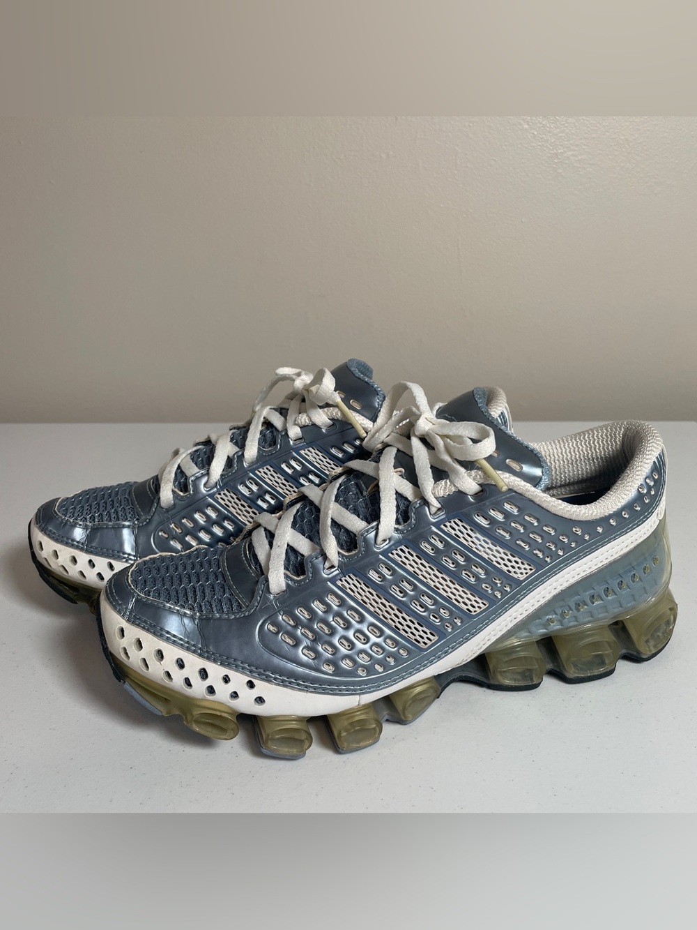 Adidas Bounce Women's Running Shoes Sneakers Blue Silver Size 7.5 Athletic Y2K